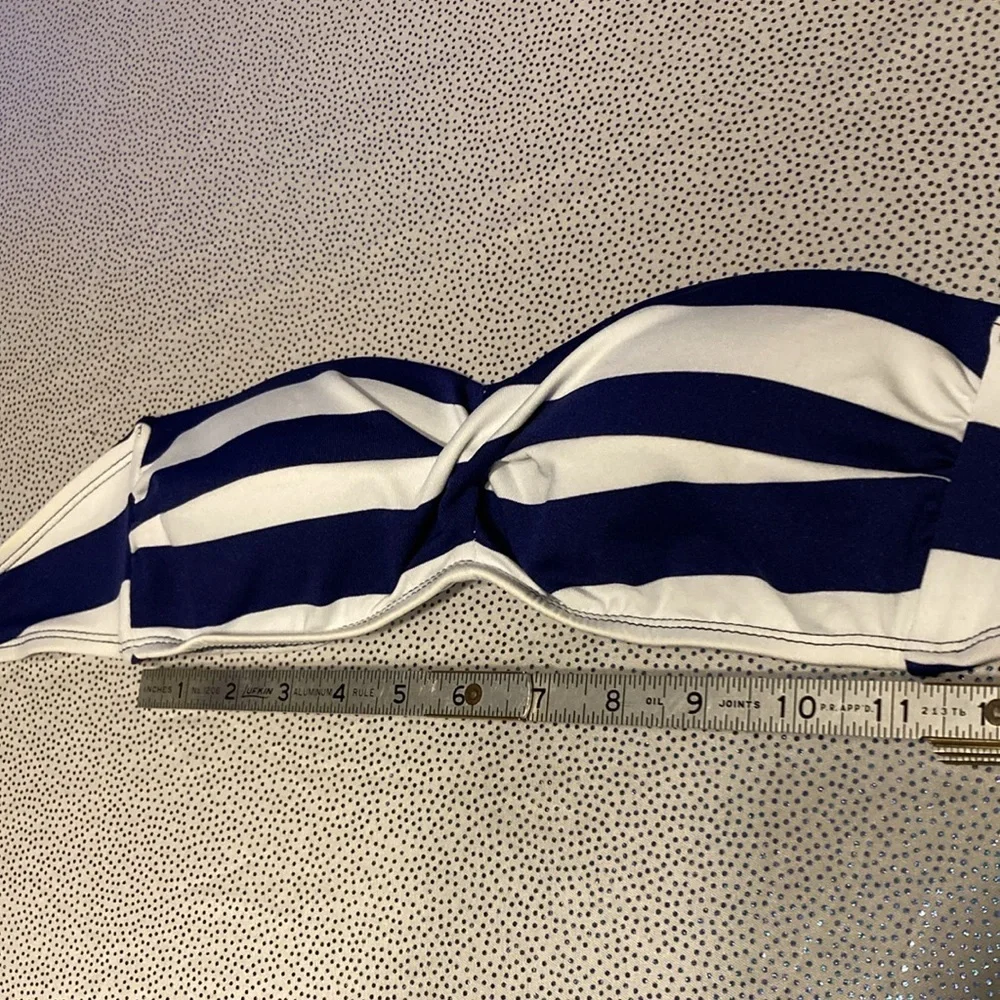 Wassivo women’s top  bikini size XS blue white in good condition